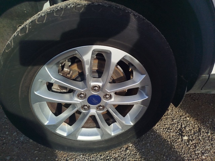 Ford Kuga 2.5 Duratec FHEV Titanium Auto 140 kW (190 CV) Vehículo usado en Madrid Ford Kuga 2.5 Duratec FHEV Titanium Auto 140 kW (190 CV) Vehículo usado en Madrid