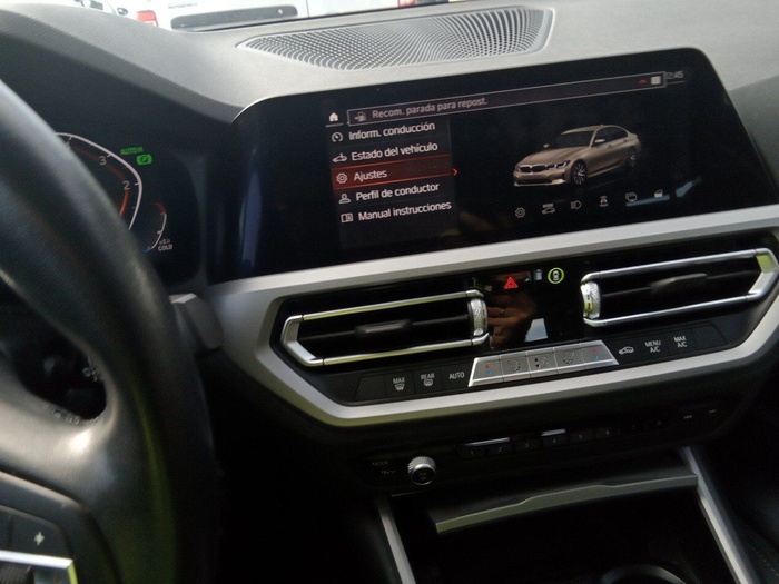 BMW Serie 3 318d 110 kW (150 CV) Vehículo usado en Madrid BMW Serie 3 318d 110 kW (150 CV) Vehículo usado en Madrid