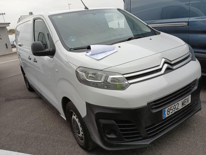 Citroen Jumpy Furgon BlueHDI 120 Talla M Control 88 kW (120 CV) Vehículo usado en Madrid Citroen Jumpy Furgon BlueHDI 120 Talla M Control 88 kW (120 CV) Vehículo usado en Madrid