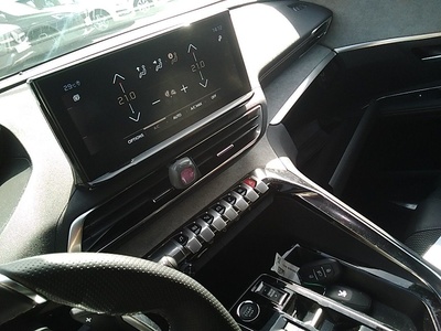 Peugeot 5008 Hybrid 1.2 GT eDCS6 100 kW (136 CV) 9 Peugeot 5008 Hybrid 1.2 GT eDCS6 100 kW (136 CV) 9