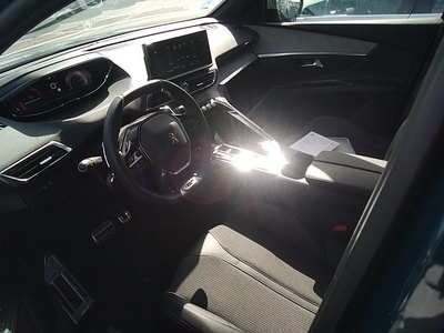 Peugeot 5008 Hybrid 1.2 GT eDCS6 100 kW (136 CV) 7 Peugeot 5008 Hybrid 1.2 GT eDCS6 100 kW (136 CV) 7