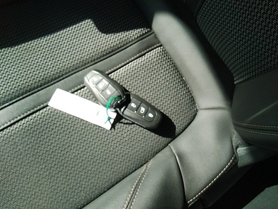 Peugeot 5008 Hybrid 1.2 GT eDCS6 100 kW (136 CV) 13 Peugeot 5008 Hybrid 1.2 GT eDCS6 100 kW (136 CV) 13