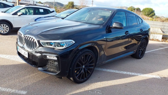 BMW X6 xDrive40i 250 kW (340 CV) Vehículo usado en Madrid BMW X6 xDrive40i 250 kW (340 CV) Vehículo usado en Madrid