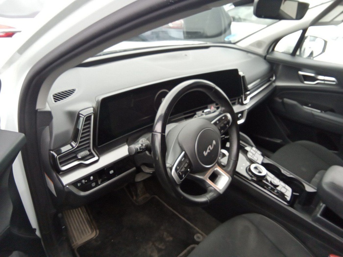 Kia Sportage 1.6 T-GDi HEV Drive 4x2 171 kW (230 CV) Vehículo usado en Madrid Kia Sportage 1.6 T-GDi HEV Drive 4x2 171 kW (230 CV) Vehículo usado en Madrid