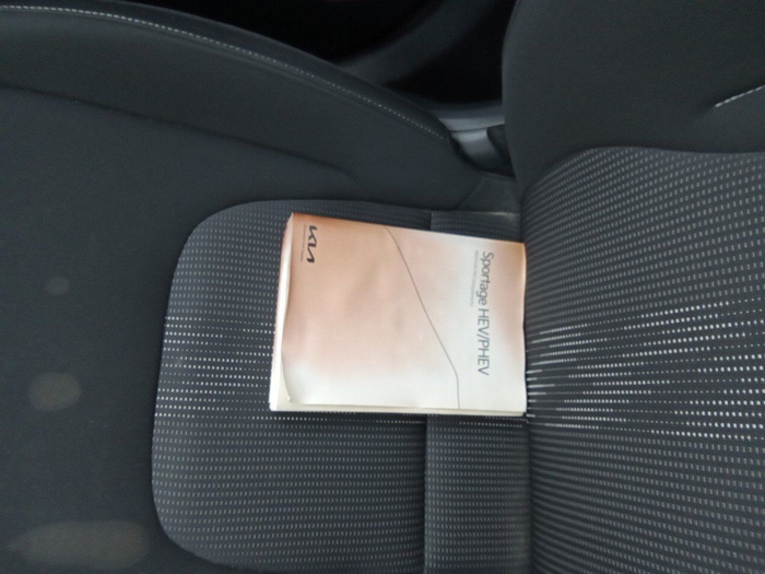 Kia Sportage 1.6 T-GDi HEV Drive 4x2 171 kW (230 CV) Vehículo usado en Madrid Kia Sportage 1.6 T-GDi HEV Drive 4x2 171 kW (230 CV) Vehículo usado en Madrid