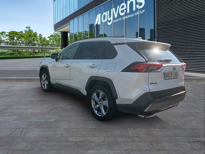 Toyota Rav4 2.5l hybrid Advance Plus 160 kW (218 CV) Vehículo usado en Madrid Toyota Rav4 2.5l hybrid Advance Plus 160 kW (218 CV) Vehículo usado en Madrid