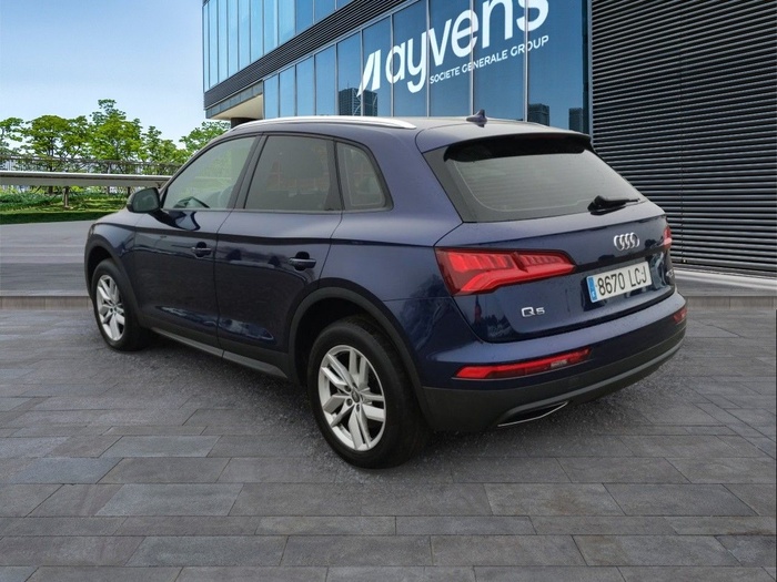 Audi Q5 Advanced 40 TDI quattro 140 kW (190 CV) S tronic Vehículo usado en Madrid Audi Q5 Advanced 40 TDI quattro 140 kW (190 CV) S tronic Vehículo usado en Madrid