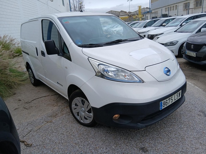 Nissan e-NV200 Furgon Electrica 40 kWh Profesional 80 kW (109 CV) Vehículo usado en Madrid Nissan e-NV200 Furgon Electrica 40 kWh Profesional 80 kW (109 CV) Vehículo usado en Madrid
