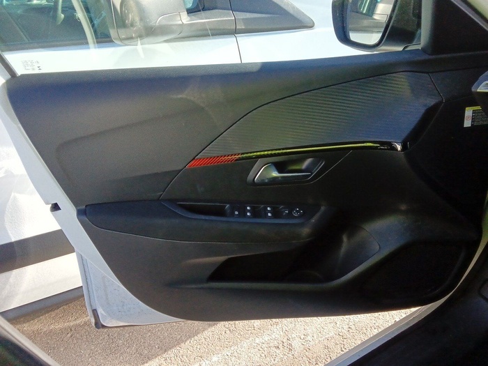 Peugeot e-208 Eléctrico Active 100 kW (136 CV) Vehículo usado en Madrid Peugeot e-208 Eléctrico Active 100 kW (136 CV) Vehículo usado en Madrid