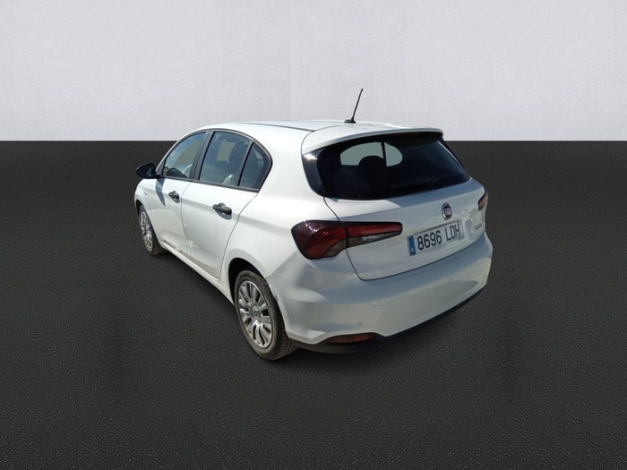 Fiat Tipo 1.6 Multijet Pop Business 88 kW (120 CV) Vehículo usado en Madrid Fiat Tipo 1.6 Multijet Pop Business 88 kW (120 CV) Vehículo usado en Madrid