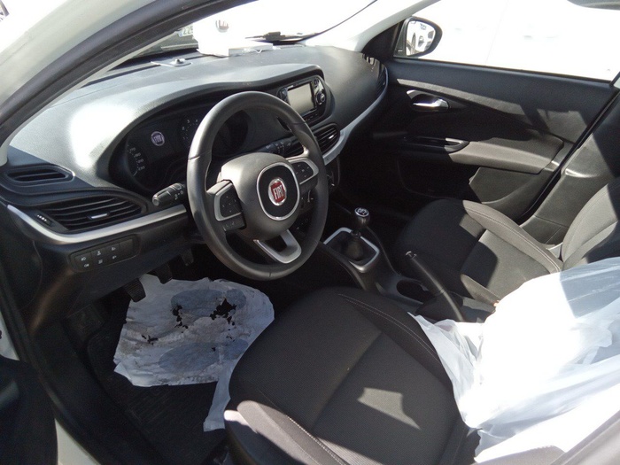 Fiat Tipo 1.6 Multijet Pop Business 88 kW (120 CV) Vehículo usado en Madrid Fiat Tipo 1.6 Multijet Pop Business 88 kW (120 CV) Vehículo usado en Madrid