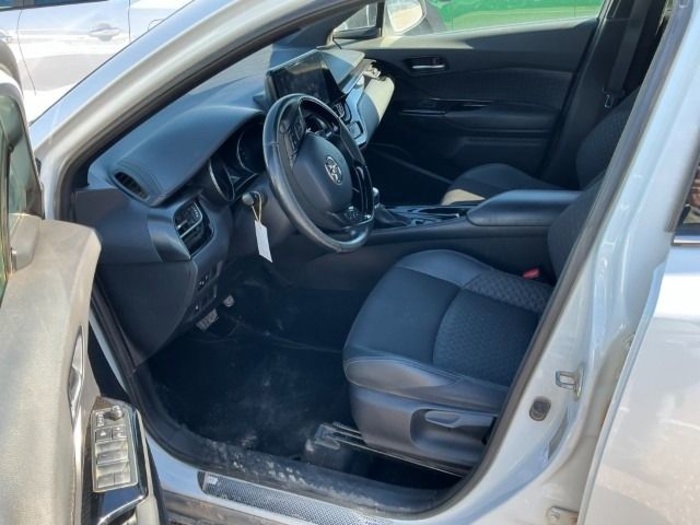 Toyota C-HR 1.8 125H Advance 90 kW (122 CV) Vehículo usado en Madrid Toyota C-HR 1.8 125H Advance 90 kW (122 CV) Vehículo usado en Madrid