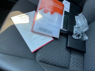 Toyota C-HR 1.8 125H Advance 90 kW (122 CV) 8 Toyota C-HR 1.8 125H Advance 90 kW (122 CV) 8