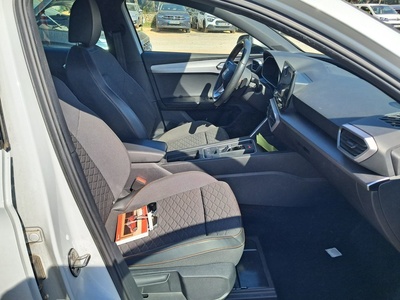 SEAT León ST 1.5 eTSI S&S FR Go L DSG 110 kW (150 CV) 8 SEAT León ST 1.5 eTSI S&S FR Go L DSG 110 kW (150 CV) 8