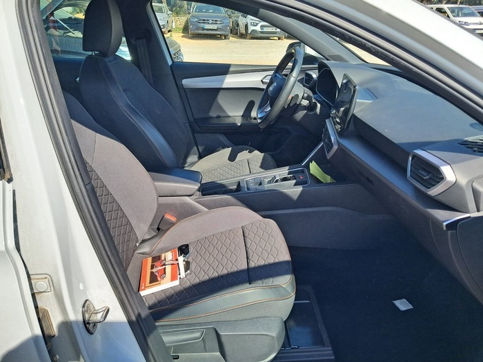 SEAT León ST 1.5 eTSI S&S FR Go L DSG 110 kW (150 CV) Vehículo usado en Madrid SEAT León ST 1.5 eTSI S&S FR Go L DSG 110 kW (150 CV) Vehículo usado en Madrid