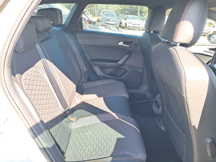 SEAT León ST 1.5 eTSI S&S FR Go L DSG 110 kW (150 CV) Vehículo usado en Madrid SEAT León ST 1.5 eTSI S&S FR Go L DSG 110 kW (150 CV) Vehículo usado en Madrid