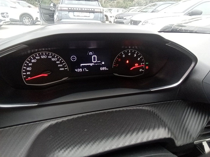 Peugeot 208 BlueHDi 100 Active 75 kW (100 CV) Vehículo usado en Madrid Peugeot 208 BlueHDi 100 Active 75 kW (100 CV) Vehículo usado en Madrid