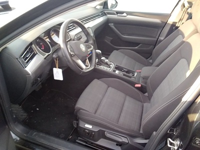 Volkswagen Passat Executive 2.0 TDI 110 kW (150 CV) DSG 7 Volkswagen Passat Executive 2.0 TDI 110 kW (150 CV) DSG 7
