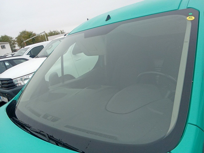 Ford Transit Connect Furgon 1.5 TDCi Trend 200 L1 55 kW (75 CV) Vehículo usado en Madrid Ford Transit Connect Furgon 1.5 TDCi Trend 200 L1 55 kW (75 CV) Vehículo usado en Madrid