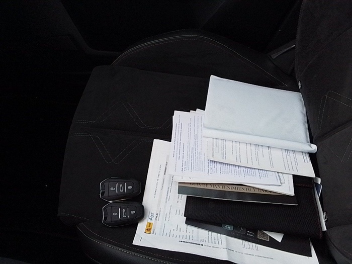 DS DS7 Crossback BlueHDi 130 DE Performance Line AT 96 kW (130 CV) Vehículo usado en Madrid DS DS7 Crossback BlueHDi 130 DE Performance Line AT 96 kW (130 CV) Vehículo usado en Madrid