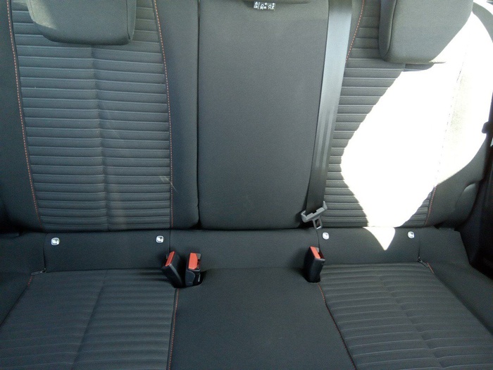 Peugeot 208 BlueHDi 100 Active 75 kW (100 CV) Vehículo usado en Madrid Peugeot 208 BlueHDi 100 Active 75 kW (100 CV) Vehículo usado en Madrid