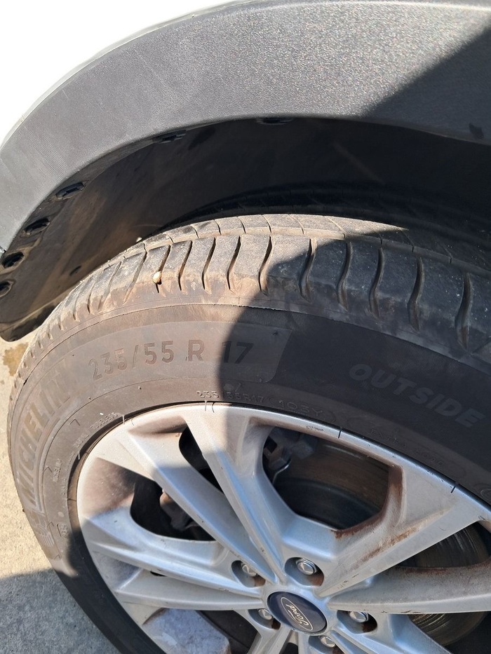 Ford Kuga 2.0 TDCI S&S Titanium 4x2 110 kW (150 CV) Vehículo usado en Madrid Ford Kuga 2.0 TDCI S&S Titanium 4x2 110 kW (150 CV) Vehículo usado en Madrid