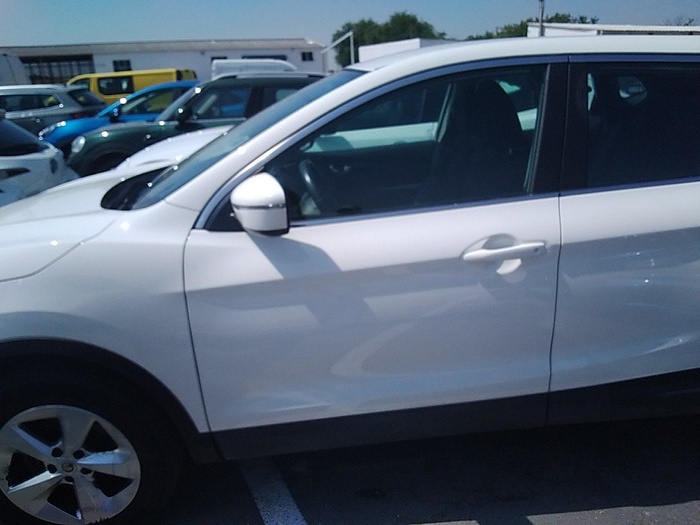 Nissan Qashqai dCi 85 Acenta 85 kW (115 CV) Vehículo usado en Madrid Nissan Qashqai dCi 85 Acenta 85 kW (115 CV) Vehículo usado en Madrid