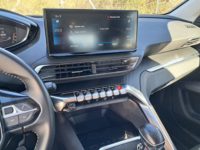 Peugeot 3008 BlueHDi 130 S&S Active Pack 96 kW (130 CV) Vehículo usado en Madrid Peugeot 3008 BlueHDi 130 S&S Active Pack 96 kW (130 CV) Vehículo usado en Madrid