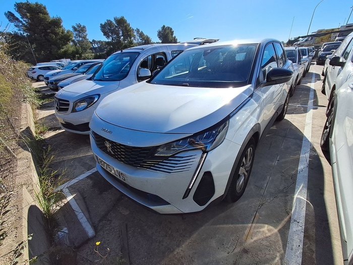 Peugeot 3008 BlueHDi 130 S&S Active Pack 96 kW (130 CV) Vehículo usado en Madrid Peugeot 3008 BlueHDi 130 S&S Active Pack 96 kW (130 CV) Vehículo usado en Madrid