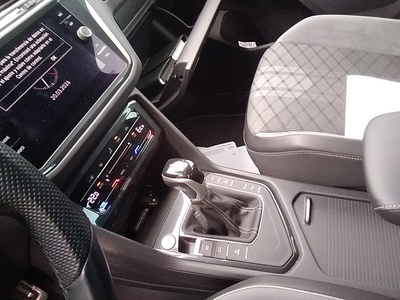 Volkswagen Tiguan R-Line 1.4 TSI eHybrid 180 kW (245 CV) DSG 11 Volkswagen Tiguan R-Line 1.4 TSI eHybrid 180 kW (245 CV) DSG 11