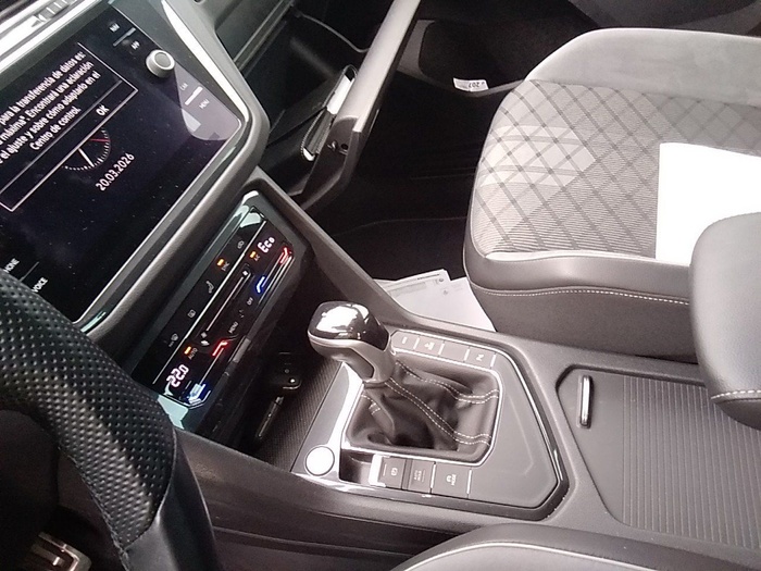 Volkswagen Tiguan R-Line 1.4 TSI eHybrid 180 kW (245 CV) DSG Vehículo usado en Madrid Volkswagen Tiguan R-Line 1.4 TSI eHybrid 180 kW (245 CV) DSG Vehículo usado en Madrid