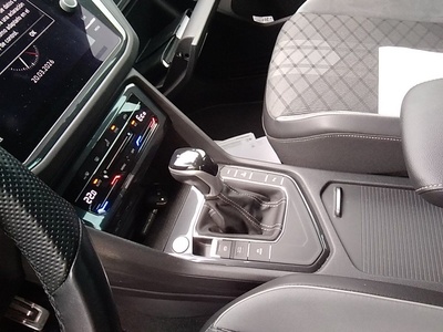 Volkswagen Tiguan R-Line 1.4 TSI eHybrid 180 kW (245 CV) DSG 12 Volkswagen Tiguan R-Line 1.4 TSI eHybrid 180 kW (245 CV) DSG 12