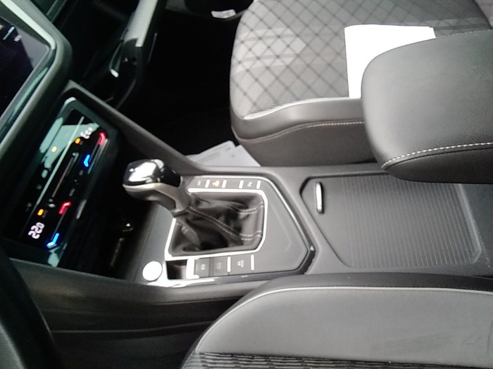 Volkswagen Tiguan R-Line 1.4 TSI eHybrid 180 kW (245 CV) DSG Vehículo usado en Madrid Volkswagen Tiguan R-Line 1.4 TSI eHybrid 180 kW (245 CV) DSG Vehículo usado en Madrid