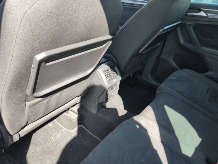 Volkswagen Tiguan Sport 2.0 TDI 110 kW (150 CV) DSG Vehículo usado en Madrid Volkswagen Tiguan Sport 2.0 TDI 110 kW (150 CV) DSG Vehículo usado en Madrid