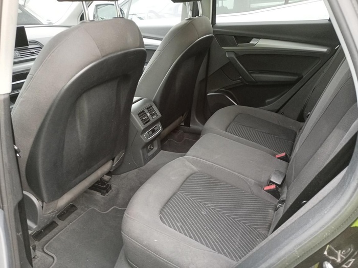 Audi Q5 Advanced 45 TFSI quattro 180 kW (245 CV) S tronic Vehículo usado en Madrid Audi Q5 Advanced 45 TFSI quattro 180 kW (245 CV) S tronic Vehículo usado en Madrid