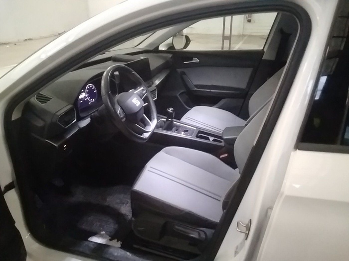 SEAT León 2.0 TDI S&S Style Go 85 kW (115 CV) Vehículo usado en Madrid SEAT León 2.0 TDI S&S Style Go 85 kW (115 CV) Vehículo usado en Madrid