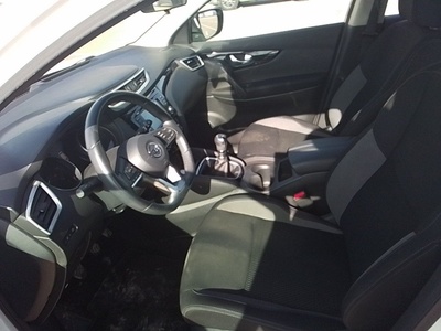 Nissan Qashqai dCi 85 Acenta 85 kW (115 CV) 10 Nissan Qashqai dCi 85 Acenta 85 kW (115 CV) 10