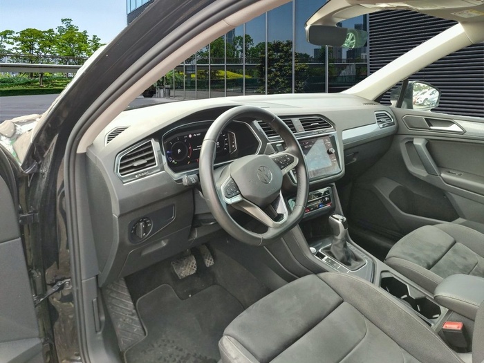 Volkswagen Tiguan Life 2.0 TDI 110 kW (150 CV) DSG Vehículo usado en Madrid Volkswagen Tiguan Life 2.0 TDI 110 kW (150 CV) DSG Vehículo usado en Madrid