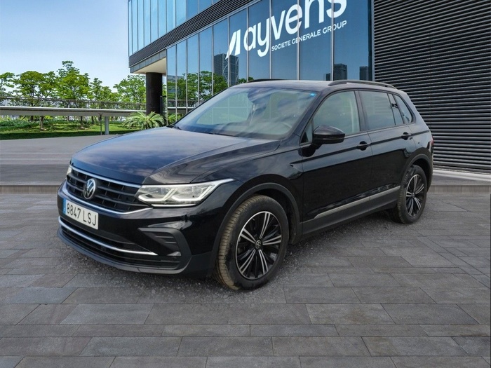 Volkswagen Tiguan Life 2.0 TDI 110 kW (150 CV) DSG Vehículo usado en Madrid Volkswagen Tiguan Life 2.0 TDI 110 kW (150 CV) DSG Vehículo usado en Madrid