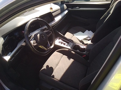 Volkswagen Golf Variant Life 1.0 eTSI 81 kW (110 CV) DSG 7 Volkswagen Golf Variant Life 1.0 eTSI 81 kW (110 CV) DSG 7