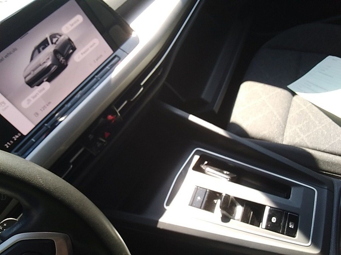 Volkswagen Golf Variant Life 1.0 eTSI 81 kW (110 CV) DSG Vehículo usado en Madrid Volkswagen Golf Variant Life 1.0 eTSI 81 kW (110 CV) DSG Vehículo usado en Madrid