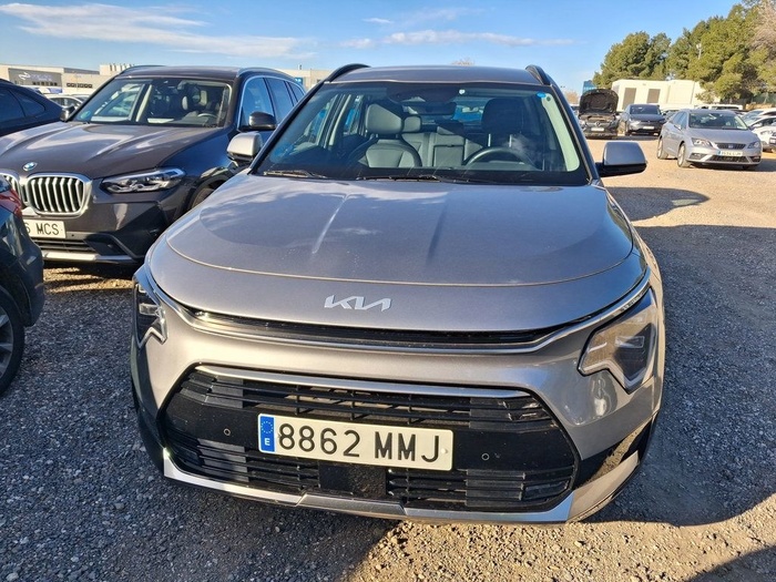 Kia Niro 1.6 GDi PHEV Drive 135 kW (183 CV) Vehículo usado en Madrid Kia Niro 1.6 GDi PHEV Drive 135 kW (183 CV) Vehículo usado en Madrid