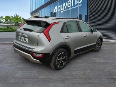 Kia Niro 1.6 GDi PHEV Drive 135 kW (183 CV) 4 Kia Niro 1.6 GDi PHEV Drive 135 kW (183 CV) 4