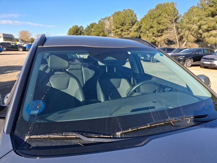 Kia Niro 1.6 GDi PHEV Drive 135 kW (183 CV) Vehículo usado en Madrid Kia Niro 1.6 GDi PHEV Drive 135 kW (183 CV) Vehículo usado en Madrid