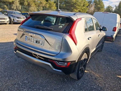 Kia Niro 1.6 GDi PHEV Drive 135 kW (183 CV) 4 Kia Niro 1.6 GDi PHEV Drive 135 kW (183 CV) 4