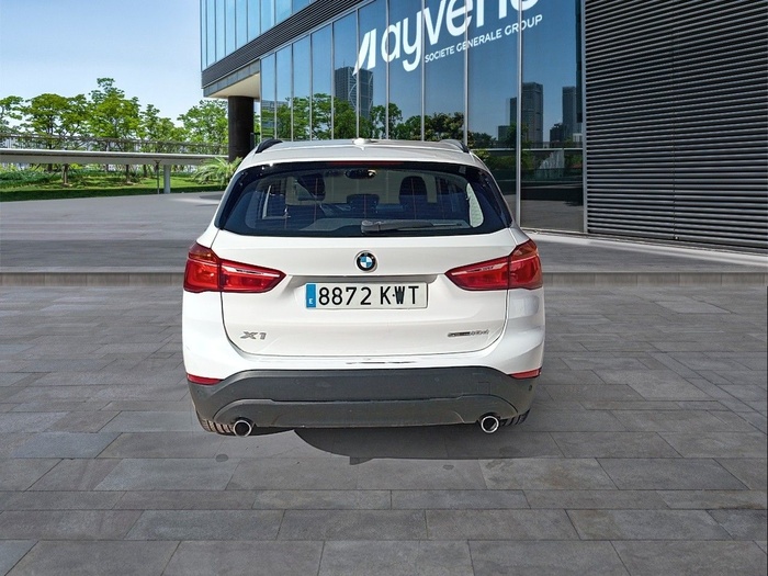 BMW X1 sDrive18d 110 kW (150 CV) Vehículo usado en Madrid BMW X1 sDrive18d 110 kW (150 CV) Vehículo usado en Madrid