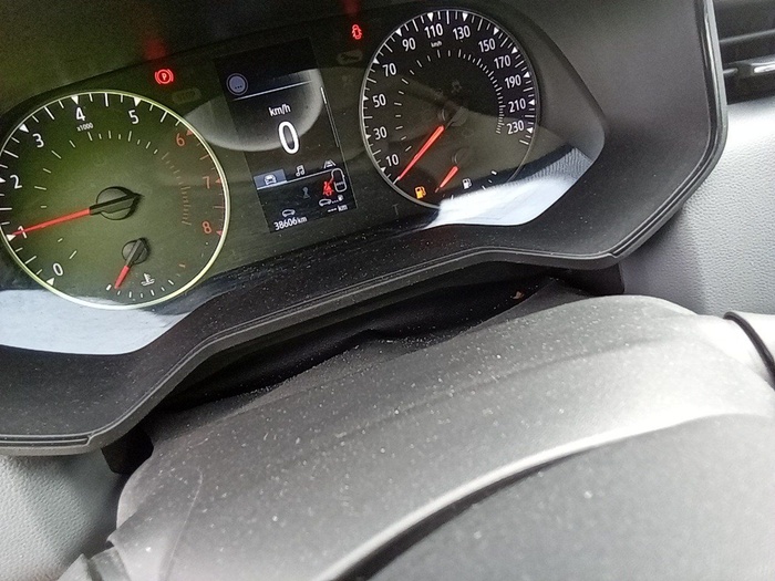 Renault Clio Business SCe 48 kW (65 CV) Vehículo usado en Madrid Renault Clio Business SCe 48 kW (65 CV) Vehículo usado en Madrid