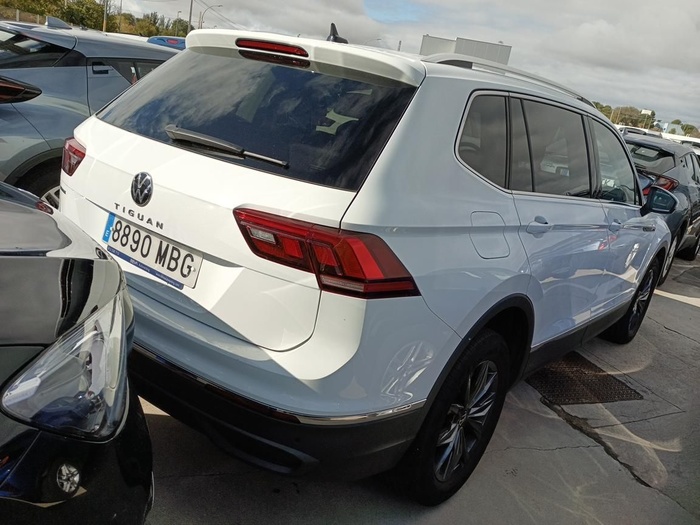 Volkswagen Tiguan Allspace Life 2.0 TDI 110 kW (150 CV) DSG Vehículo usado en Madrid Volkswagen Tiguan Allspace Life 2.0 TDI 110 kW (150 CV) DSG Vehículo usado en Madrid
