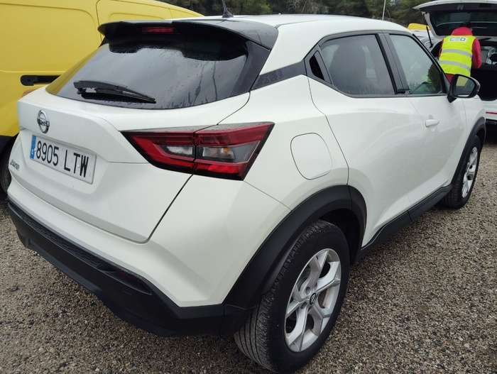 Nissan Juke DIG-T Acenta 84 kW (114 CV) Vehículo usado en Madrid Nissan Juke DIG-T Acenta 84 kW (114 CV) Vehículo usado en Madrid