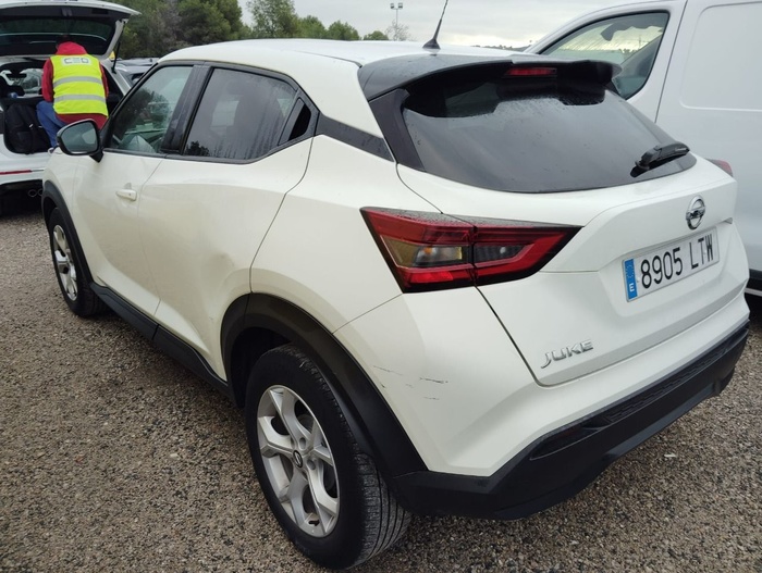 Nissan Juke DIG-T Acenta 84 kW (114 CV) Vehículo usado en Madrid Nissan Juke DIG-T Acenta 84 kW (114 CV) Vehículo usado en Madrid